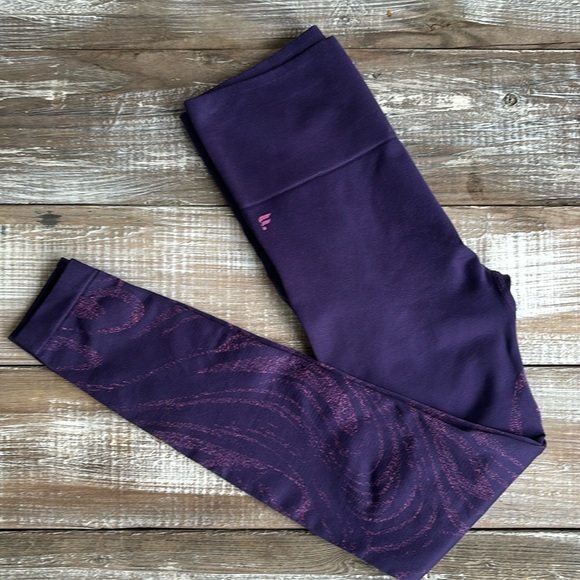 Fabletics purple seamless legging - Picture 1 of 3